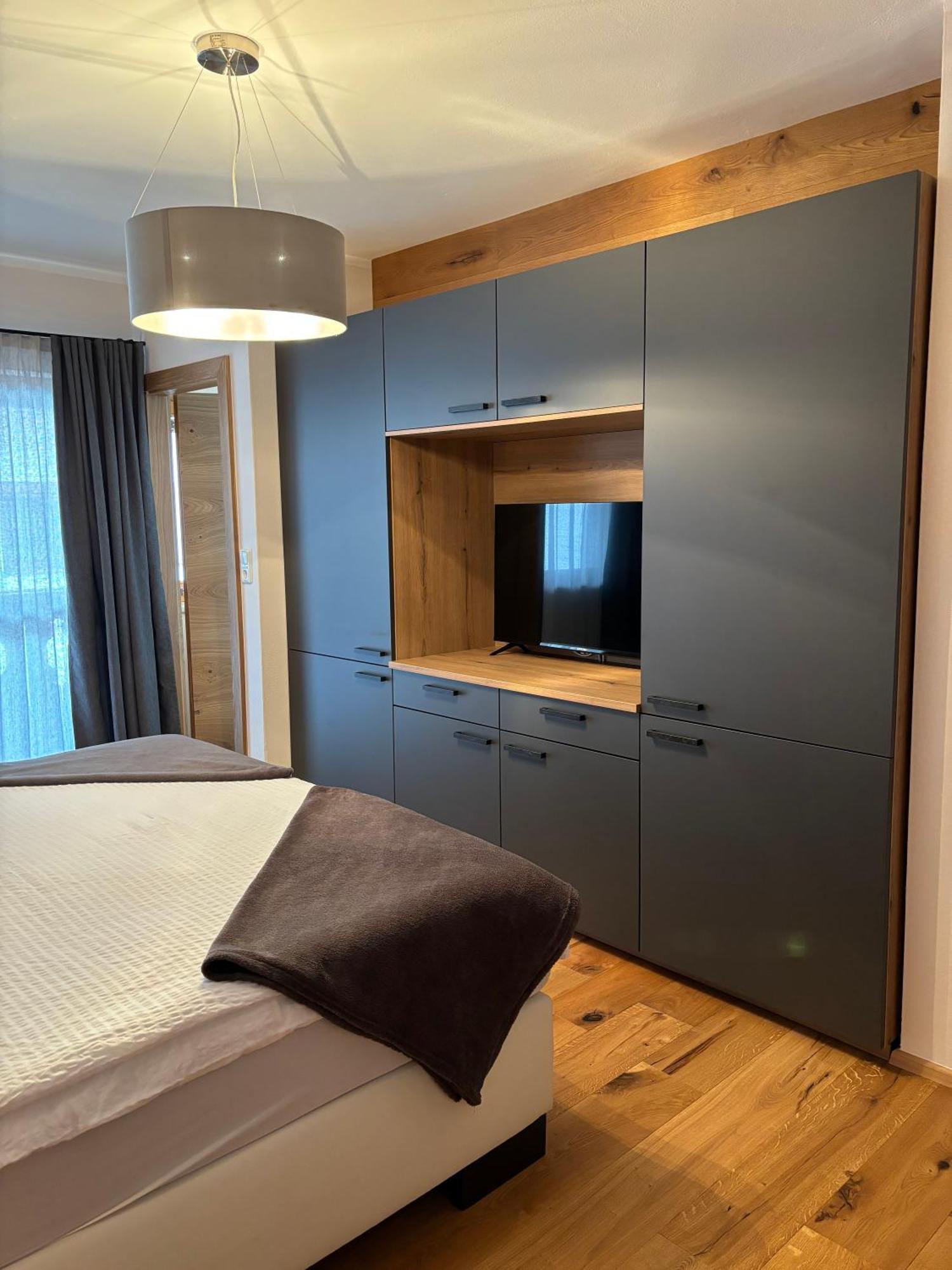 Rosa Apartment